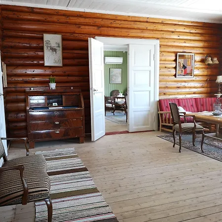 Casa de hóspedes Haugtun Gardspensjonat Og